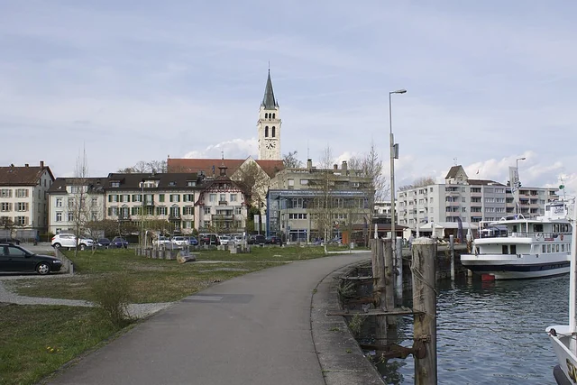 Veduta di Romanshorn sul Lago di Costanza – rappresentazione sfocata